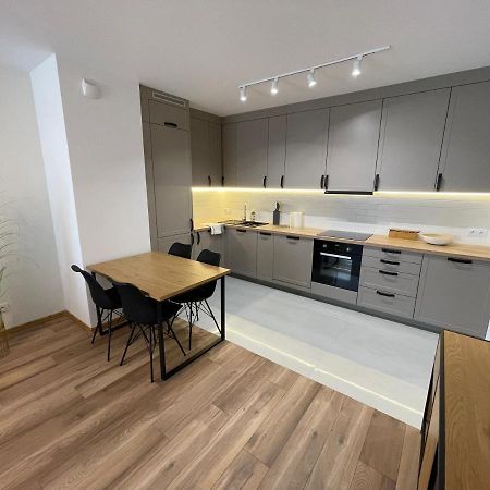 Newport Industrial Apartment Warsawa Bagian luar foto
