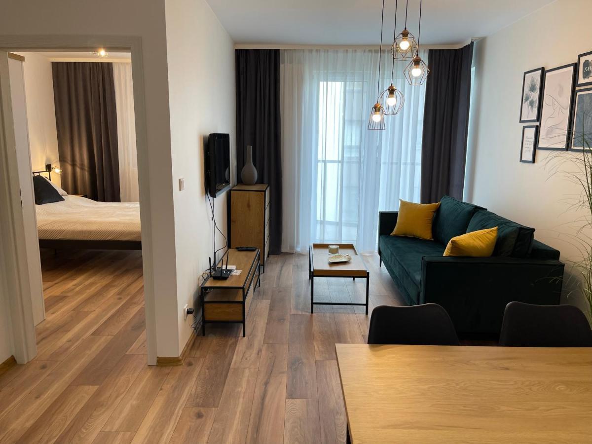 Newport Industrial Apartment Warsawa Bagian luar foto