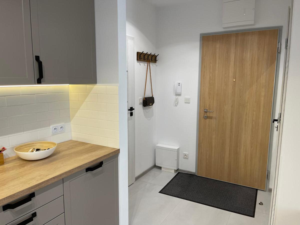Newport Industrial Apartment Warsawa Bagian luar foto